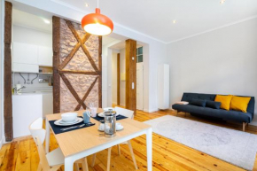 WHome Downtown 224 in Top Notch Location w/ AC & Wi-Fi